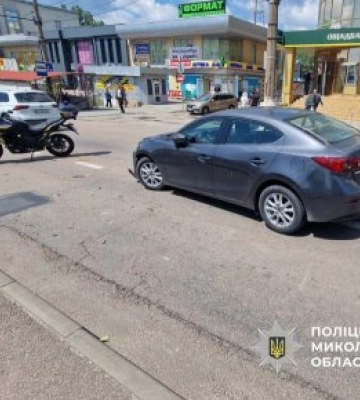 Зазнала травм 67-річна пішохід – поліцейські встановлюють свідків автопригоди в Миколаєві