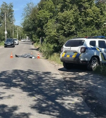 В Днепре судья на мотоцикле сбил насмерть пешехода