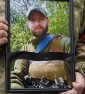 У Володимирі в останню дорогу провели військовослужбовця Дмитра Олівка