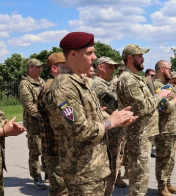 &quot;Українські вертольоти&quot; передали військовим техніку на 10 мільйонів гривень. ФОТОрепортаж