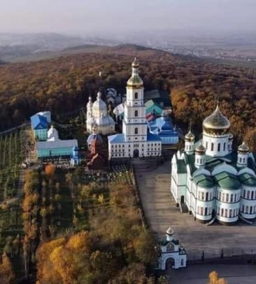 У поліції Буковини відкрили кримінальне провадження щодо ймовірної експлуатації дітей дитбудинку при Банченському монастирі