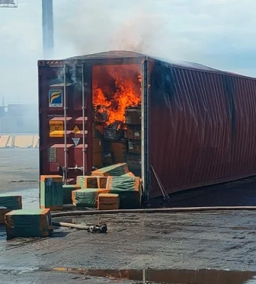 Росія вдарила балістичними ракетами по порту в Одесі: загинув працівник, 8 людей поранено