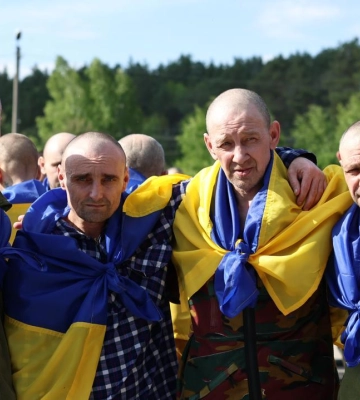 З полону рф звільнили 390 українців. Це перша частина обміну 1000 на 1000, - Зеленський