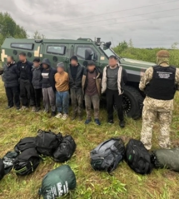 На Рівненщині затримали групу чоловіків, які незаконно перетнули кордон України з Білоруссю