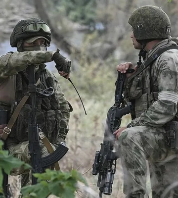 Росіяни обстріляли Донеччину: загинули три людини, ще п’ятеро поранені, пошкоджено багатоповерхівки та приватні будинки. ФОТОрепортаж