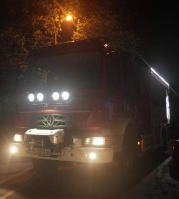 В Оболонском районе Киева попадание в жилой дом: загорелся весь подъезд
