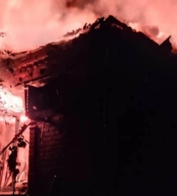 Російські військові вдарили ФАБом по Костянтинівці: загинула жінка, троє поранених
