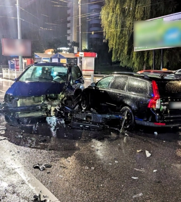 У поліції розповіли про вечірню автотрощу у Рівному (ФОТО)