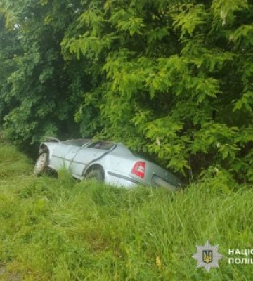 На Закарпатті сталася ДТП, медики рятували підлітка - подробиці від поліції