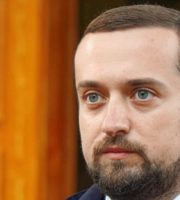 Бывший зам Ермака, а сейчас советник Умерова удивил стильным луком на рабочем месте Бывший зам Ермака, а сейчас советник Умерова удивил стильным луком на рабочем месте