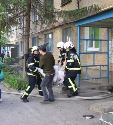 На пожежі у Кропивницькому травмувалася жінка 