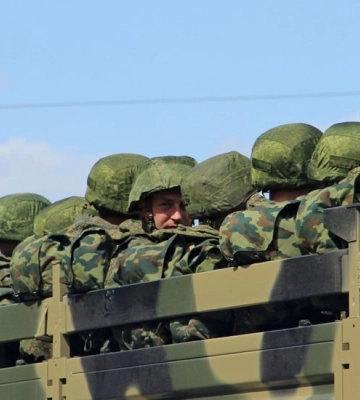 Чотири місяці на прорив: Росія стягує війська до кордону з Харковом, - Sky News