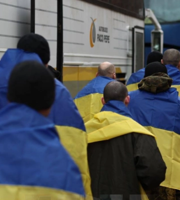 Ліз поперед батька в пекло: як Трамп мало не зірвав таємницю обміну полоненими, - Politico