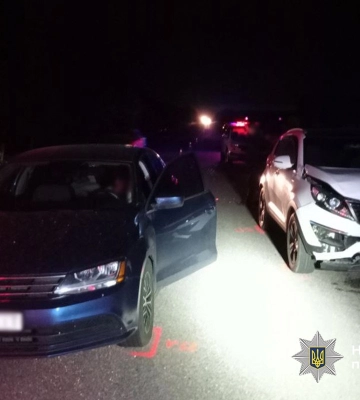 На Черкащині зіштовхнулися авто, що рухалися у попутному напрямку: постраждала жінка