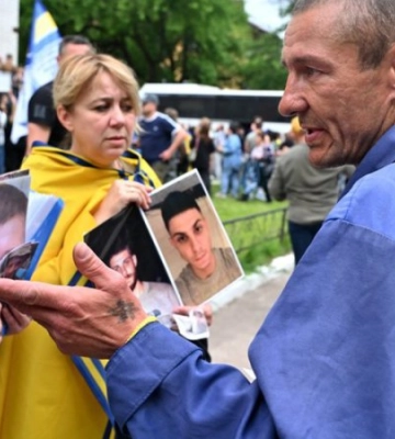 Обмін надії: «Міша живий! Мій Міша живий!»