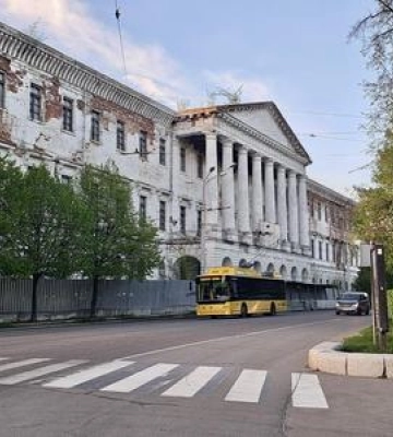 У Полтаві хочуть тимчасово накрити дах Кадетського корпусу