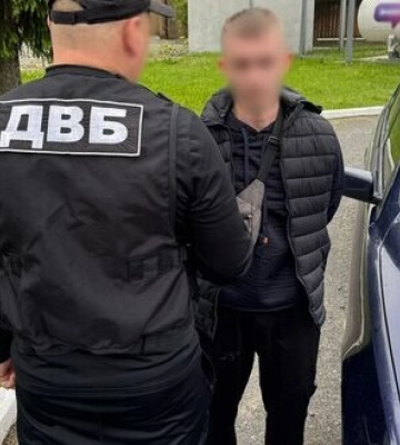 Намагалися підкупити прикордонників для виїзду за кордон: викрито чоловіків у трьох областях. ФОТОрепортаж