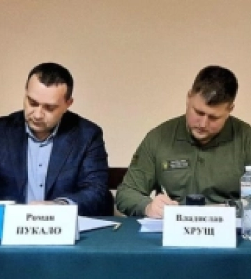 Посадовців із Білгород-Дністровського району судитимуть за хабар у $40 тисяч за землю на Дністрі Посадовців із Білгород-Дністровського району судитимуть за хабар у $40 тисяч за землю на Дністрі