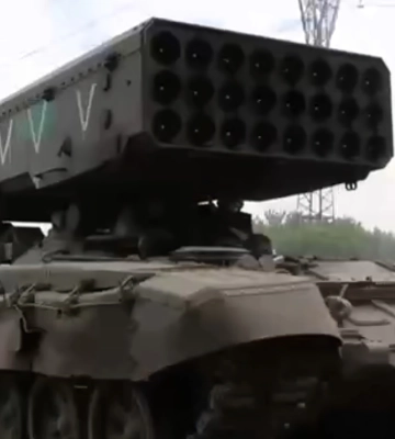 Украинский FPV-дрон уничтожил российскую огнеметную систему «Солнцепек»