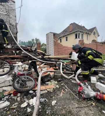 Приліт у Тернополі. Потужна пожежа