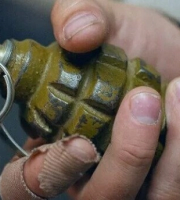 Вибух гранати пошкодив автомобіль та будинок на Львівщині