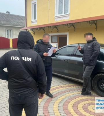 Продавали 14 автомобилей «для ВСУ» — в Тернопольской области будут судить мошенников