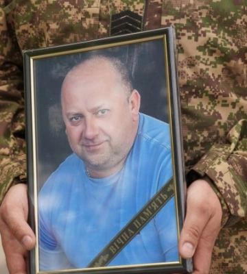 В Охтирці попрощалися із захисником Сергієм Граділем