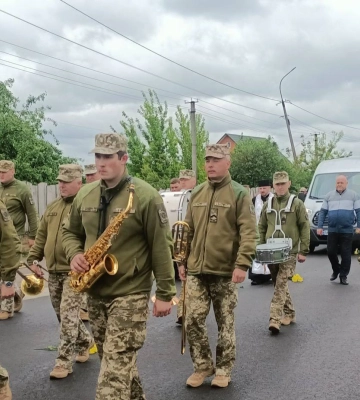 На Рівненщині попрощалися із чотирма Захисниками