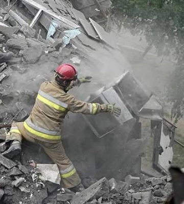 У Миколаєві з-під завалів дістали тіло жінки: кількість жертв зросла