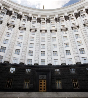 Правительство не может откладывать вопрос урегулирования маркетинговых договоров, - депутат