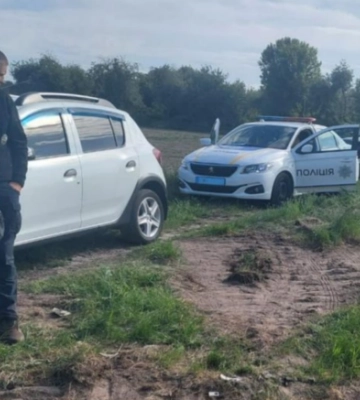 Під Києвом бульдозером закопували відходи прямо в землю — Держекоінспекція залучила поліцію