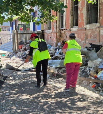 У Дніпрі ліквідували стихійне звалище сміття в районі Слов’янського ринку