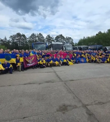 Украина во время обмена «1000 на 1000» вернула из плена 175 защитников Мариупольского гарнизона