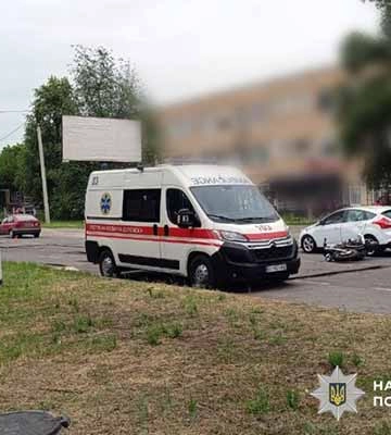 На Полтавщині розбився мотоцикліст, який виїхав на ділянку дороги, де проводився ремонт