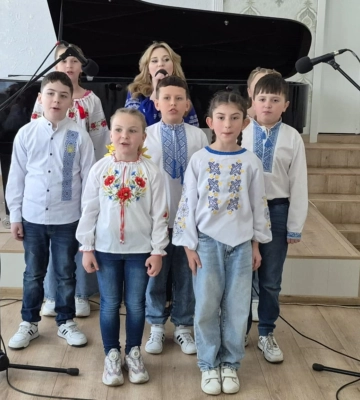 Лебединська школа мистецтв відзначила своє 90-річчя Лебединська школа мистецтв відзначила своє 90-річчя