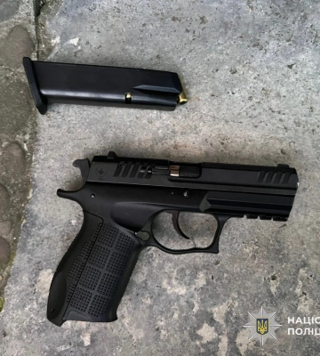 У Мукачеві 42-річний чоловік вистрілив у сусіда під час сварки