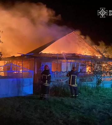 "Шахед" влучив в будинок: рятувальники розповіли деталі атаки по Дніпропетровщині