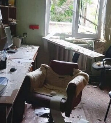 Росіяни атакують дронами Херсонщину: учора поранено 8 людей, сьогодні постраждало 6 комунальників у Херсоні. ФОТОрепортаж