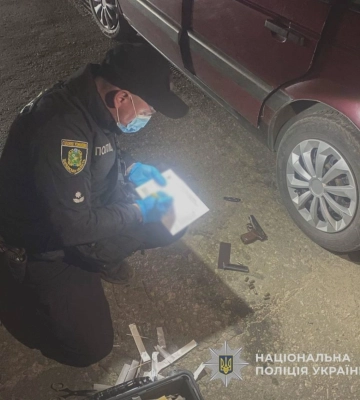 Нацелил пистолет на копа – НПУ задержала вооруженного мужчину на Харьковщине
