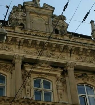 В центрі Львова зірвали прапори на алеї Героїв