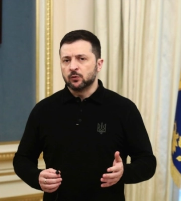 Зеленський каже, що Росія накопичила 50 000 військових поблизу Сумщини
