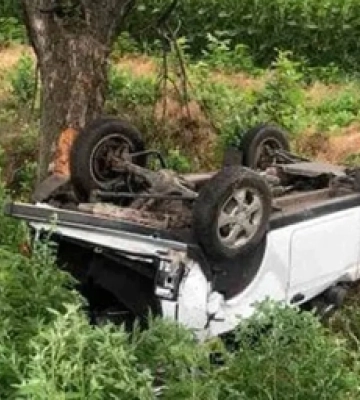 Авто злетіло у кювет: у Луцьку на Дубнівській – аварія (відео)