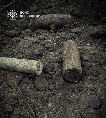 У Львові знайшли застарілі артилерійські снаряди