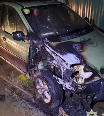 У Бердичеві поліцейські розслідують підпали автомобілів військових