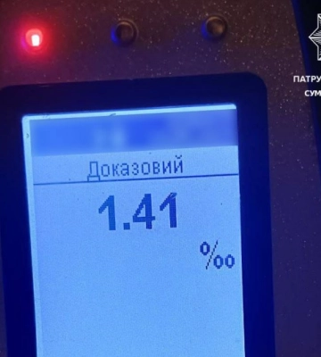 Сумські патрульні зупинили п&#039;яного водія, кий проїхав на червоний сигнал світлофора