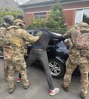 Поліція Закарпаття викрила ще одну злочинну схему переправлення ухилянтів через кордон. ФОТО