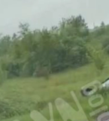 Мама й дитина в лікарні: на Волині злетів у кювет легковик із пасажирами