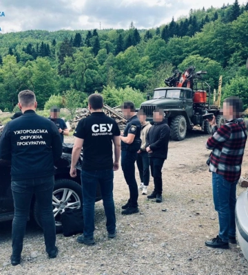 На Закарпатті на хабарі за виділення землі затримали голову селищної ради
