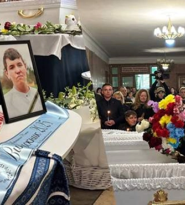 Навсегда 8, 12 и 17: на Житомирщине попрощались с детьми, которых убила Россия