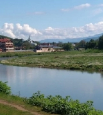У Мукачеві жінка впала у річку: її тіло шукали два дні